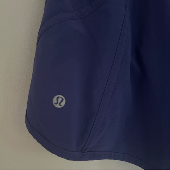Lululemon Tracker Short V 4” Rare Size 12 - Picture 3 of 5